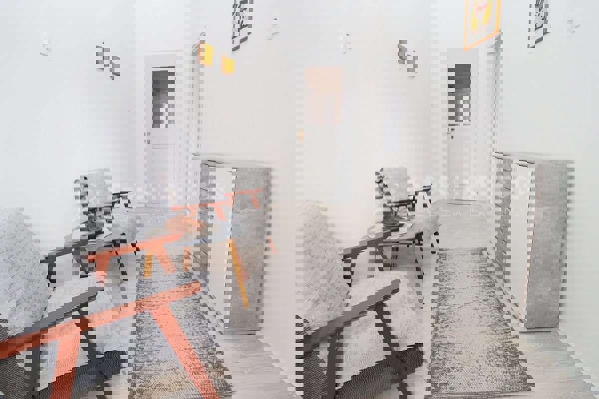 Rovigno, centro, appartamento luminoso e ordinato in ottima posizione