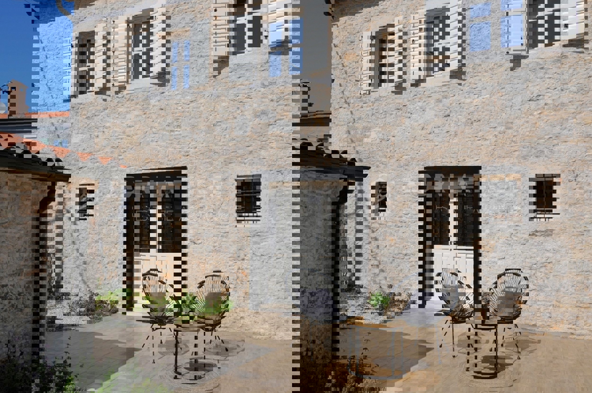 Visignano, Markovac, bella casa in pietra con piscina