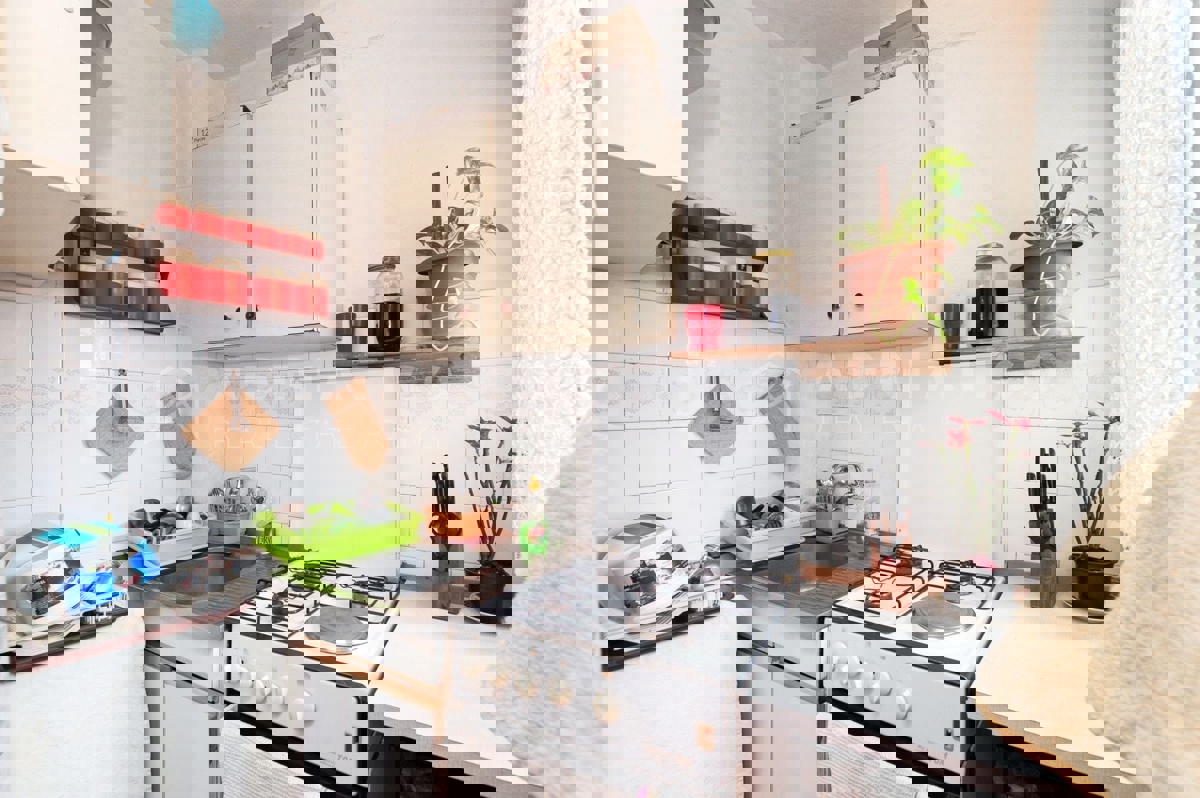 Rovigno, centro, appartamento con una camera da letto al primo piano