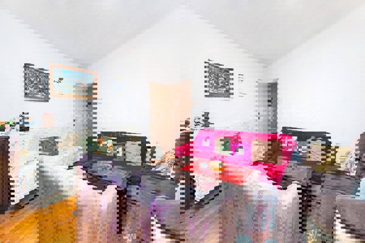 Rovigno, centro, appartamento con una camera da letto al primo piano