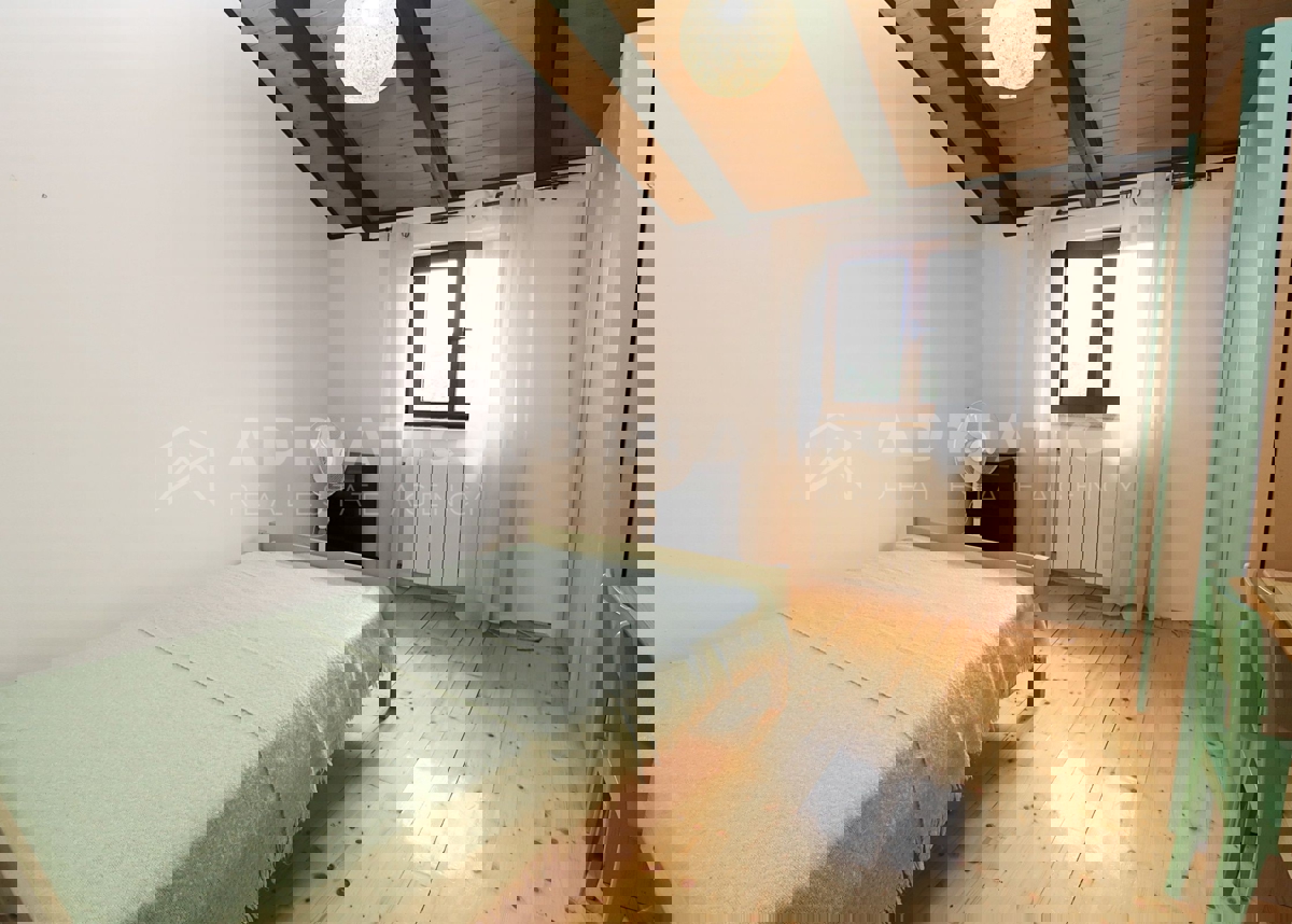 Canfanaro, dintorni, casa con due unità abitative e un appartamento