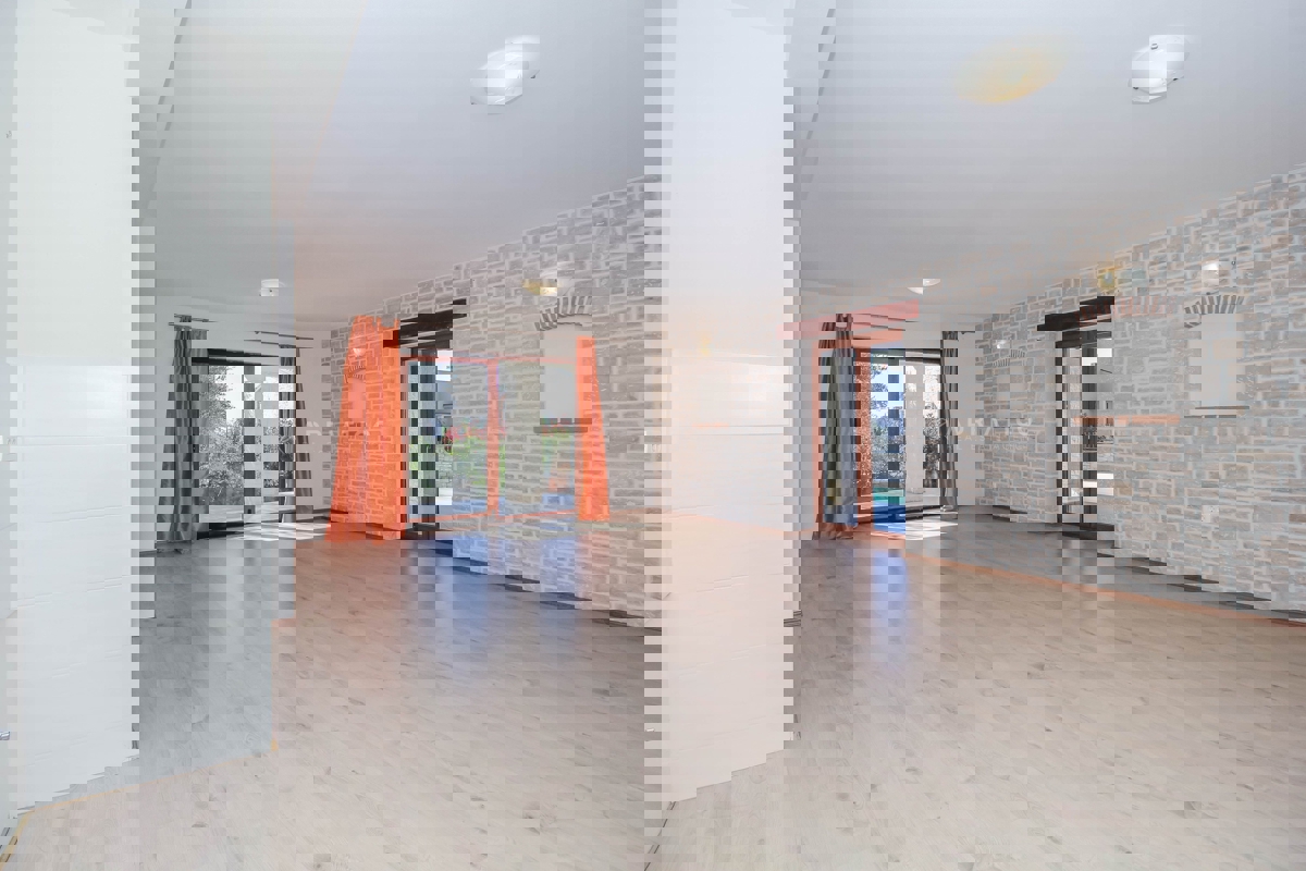 Dintorni di Parenzo, Casa indipendente con piscina e vista mare