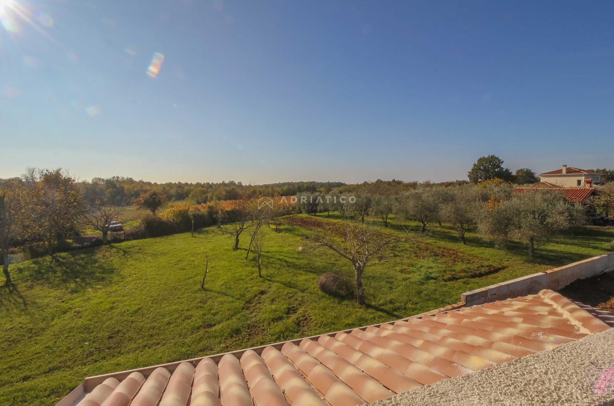 Casa di lusso con giardino, piscina e seminterrato con sauna