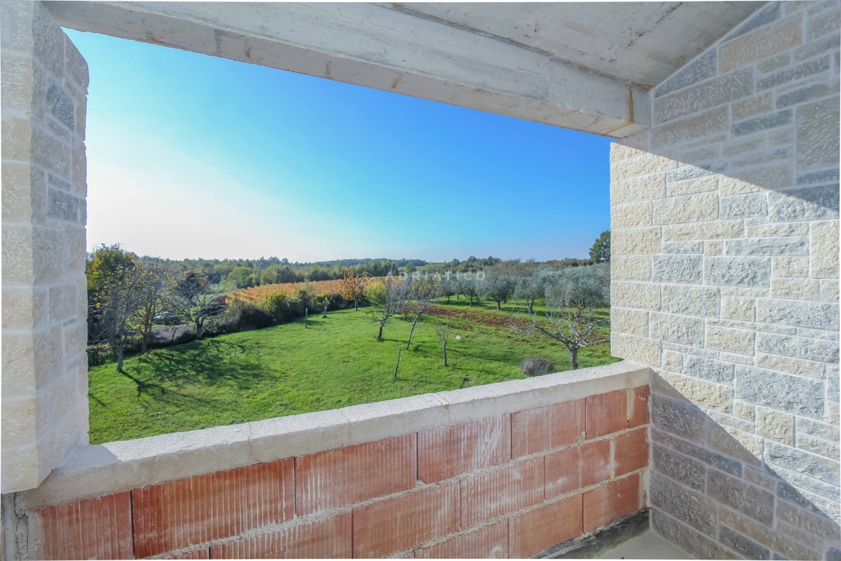 Casa di lusso con giardino, piscina e seminterrato con sauna