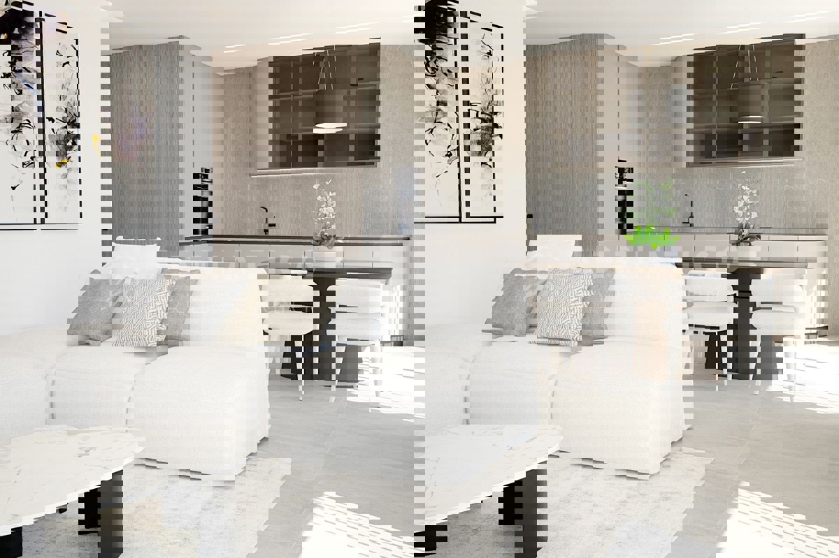 Rovigno, centro, appartamento di lusso con giardino al piano terra 