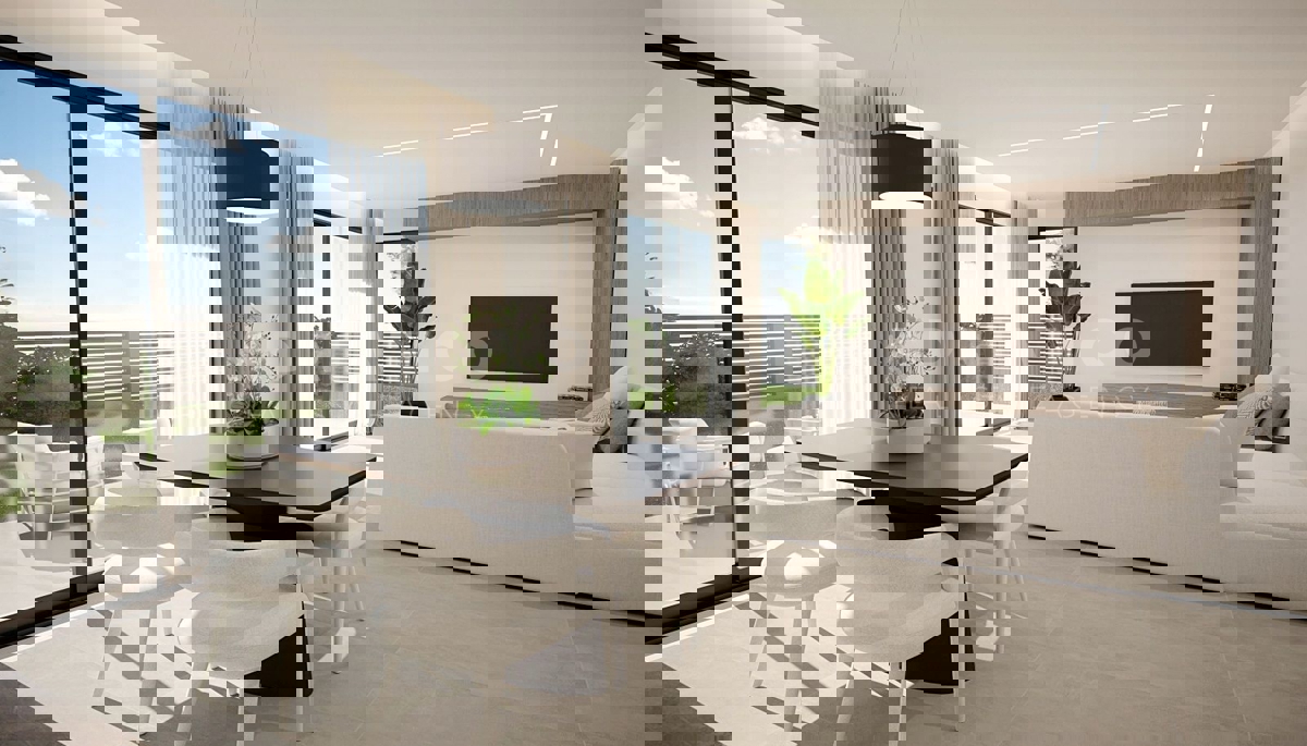 Rovigno, centro, appartamento di lusso con giardino al piano terra 