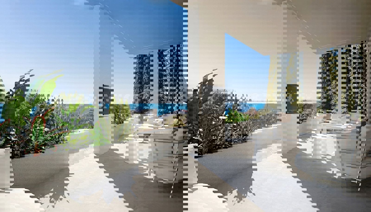 Rovigno, posizione privilegiata, fantastico attico con vista mare