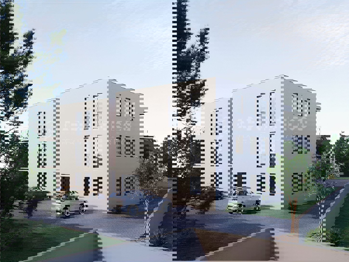 Kanfanar, appartamento con 3 camere da letto+cortile, in costruzione