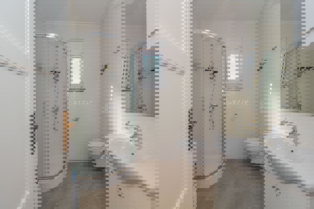 Dintorni di Parenzo, Casa indipendente con piscina e vista mare