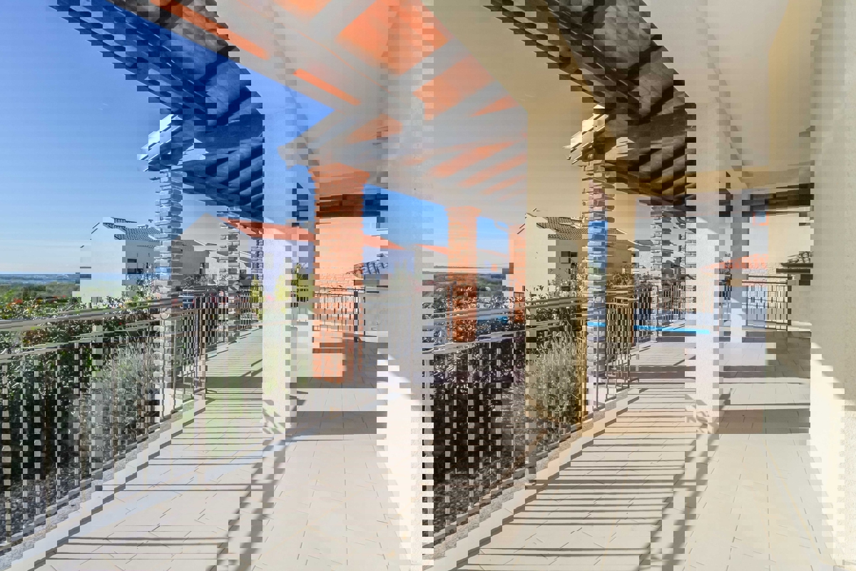 Dintorni di Parenzo, Casa indipendente con piscina e vista mare