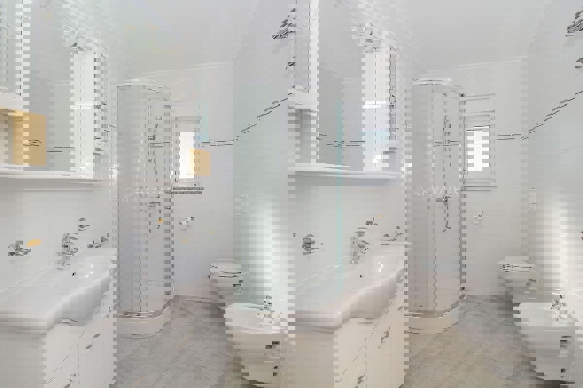 Dintorni di Parenzo, Casa indipendente con piscina e vista mare