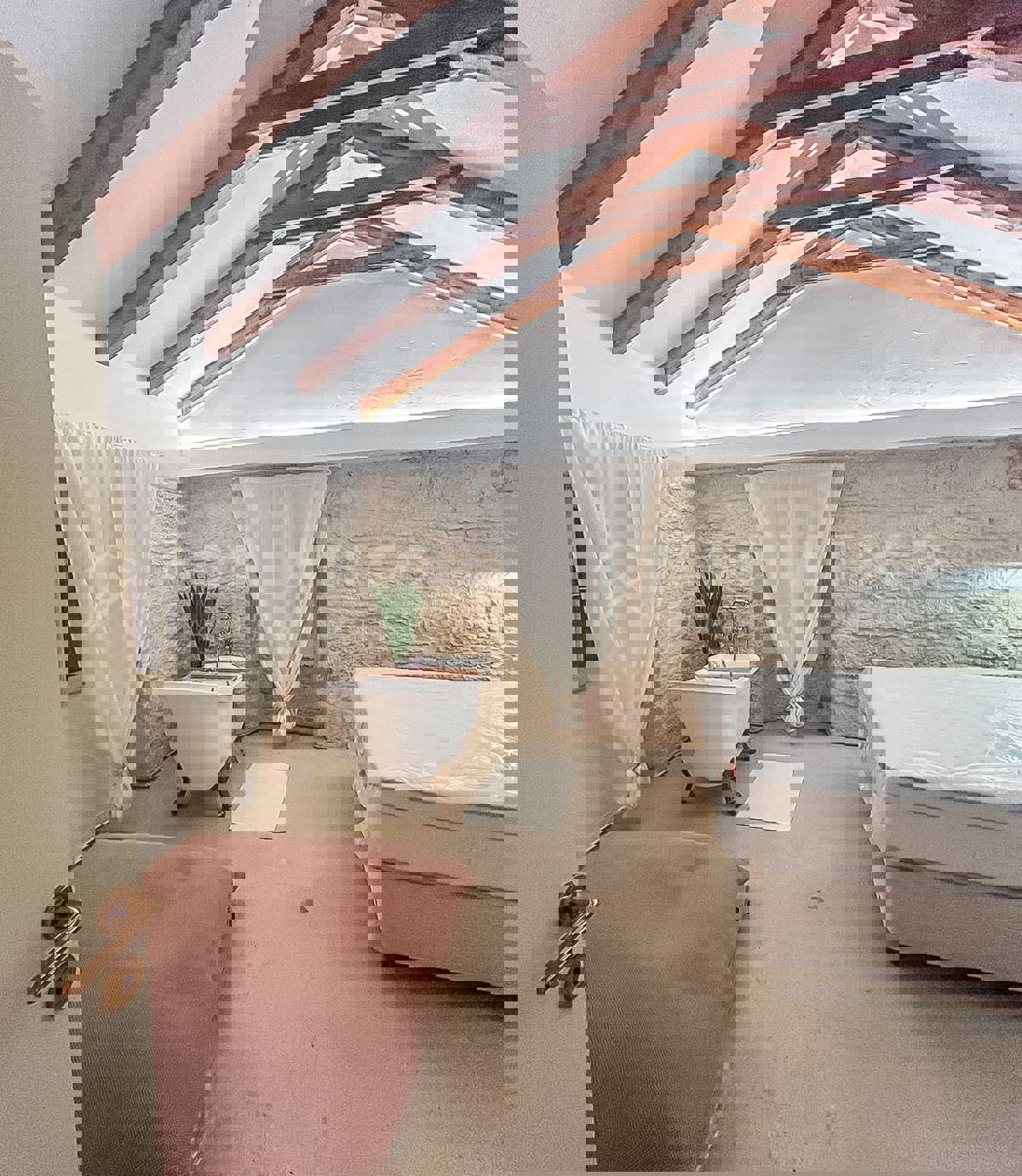 Tinjan, casa in pietra ristrutturata