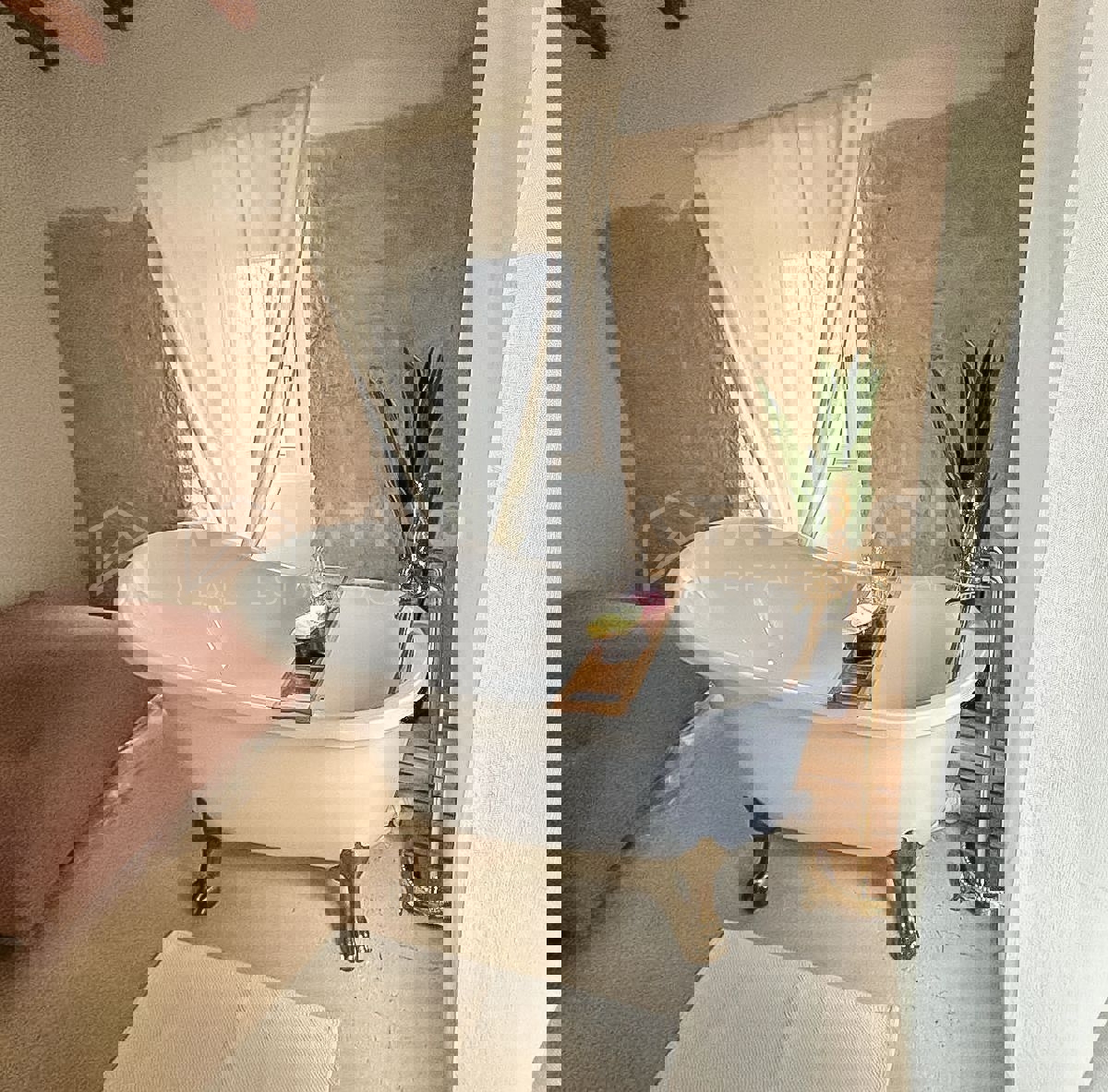 Tinjan, casa in pietra ristrutturata