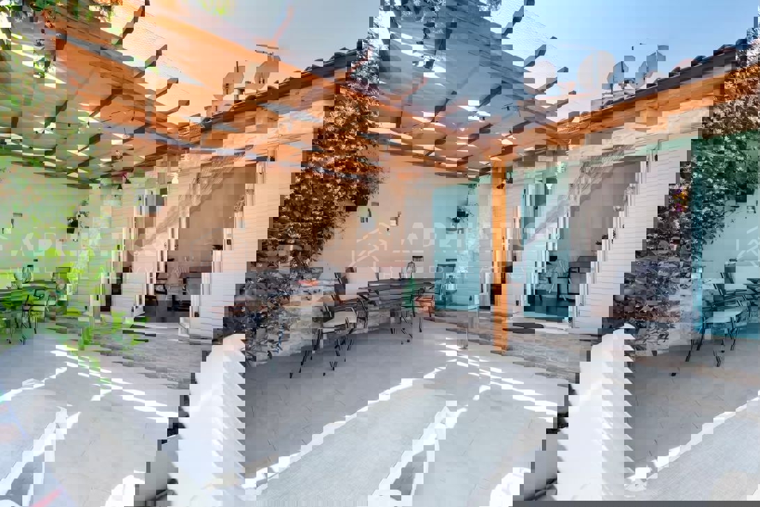 Rovigno, casa con terrazza in centro