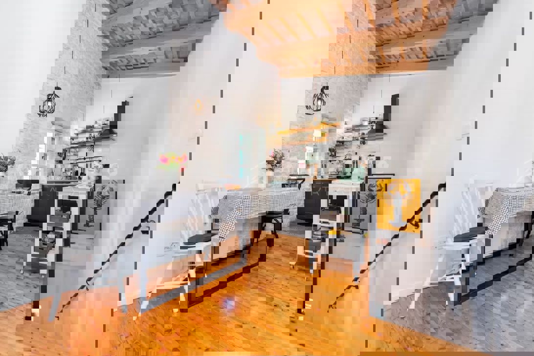 Rovigno, casa con terrazza in centro