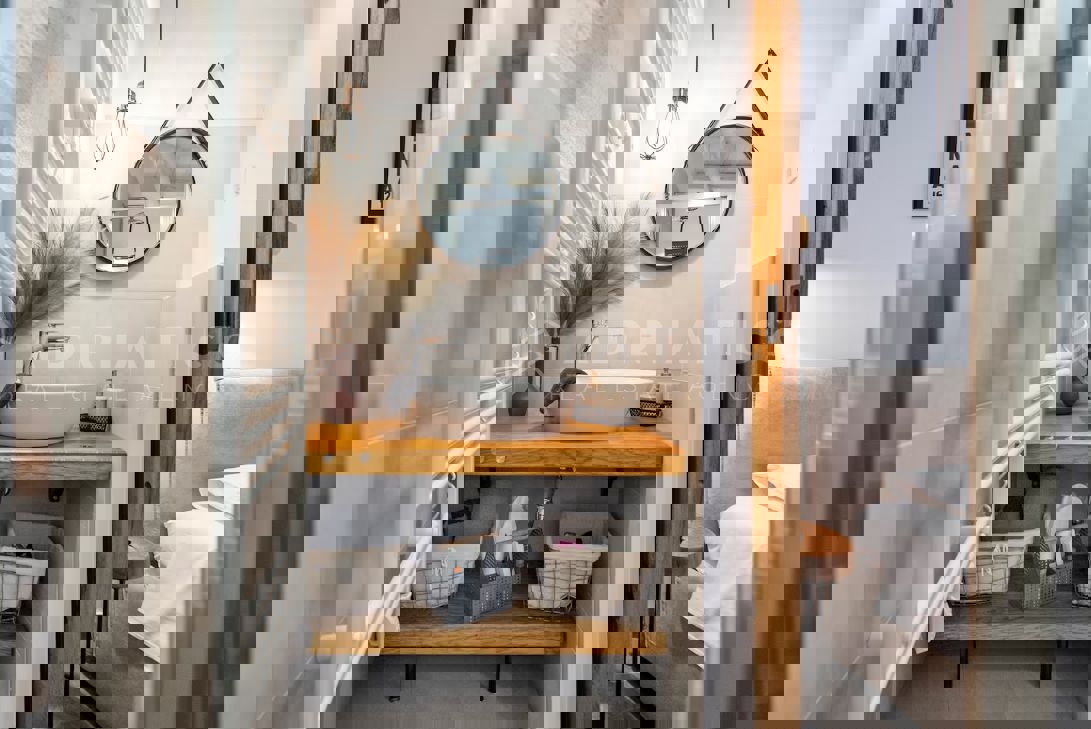 Rovigno, casa con terrazza in centro