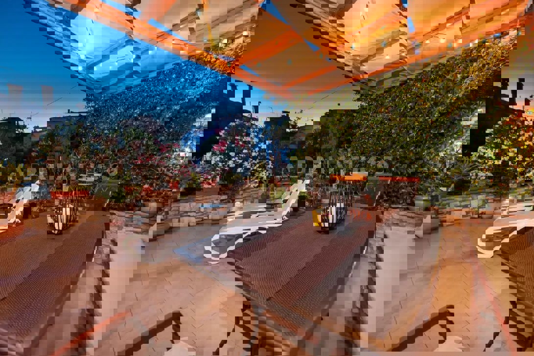 Rovigno, casa con terrazza in centro