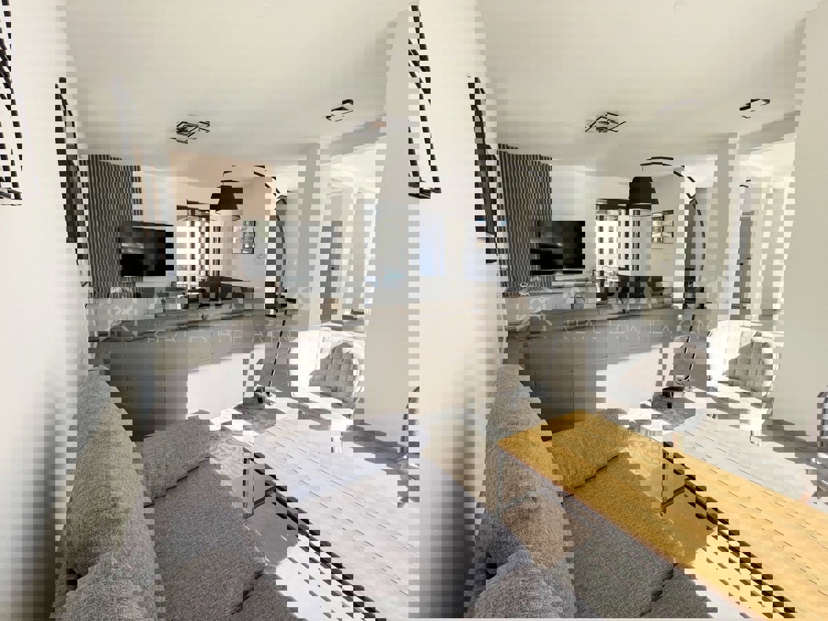 Svetvinčenat, dintorni, villa di lusso con piscina