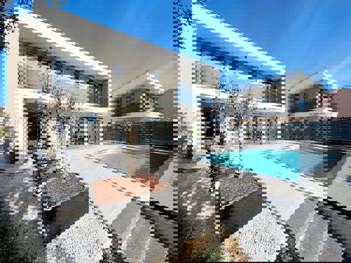 Svetvinčenat, dintorni, villa di lusso con piscina