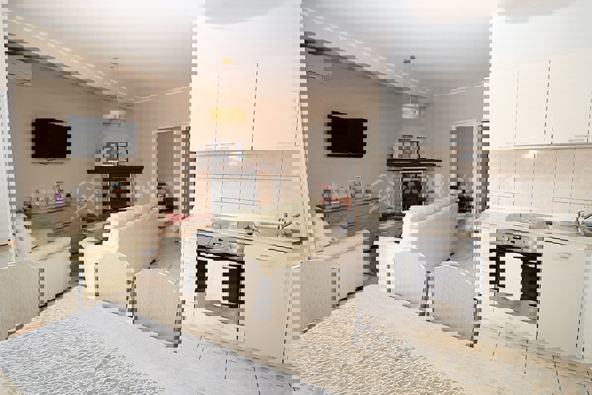 Rovigno, appartamento trilocale in un piccolo edificio residenziale