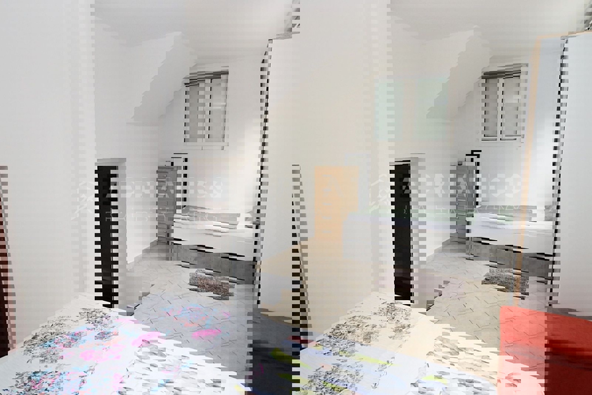 Rovigno, appartamento trilocale in un piccolo edificio residenziale