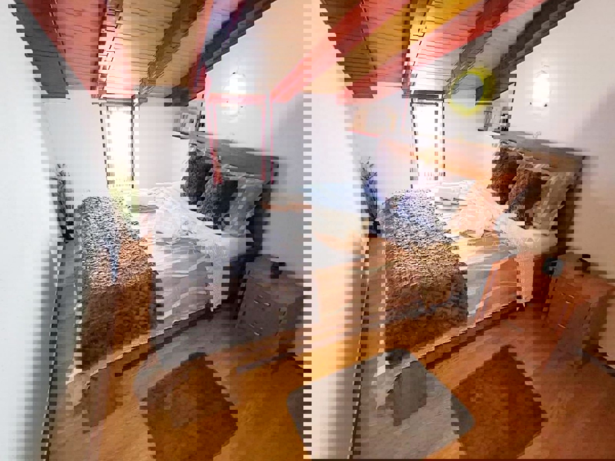 Rovigno, appartamento con due camere da letto nel centro della città