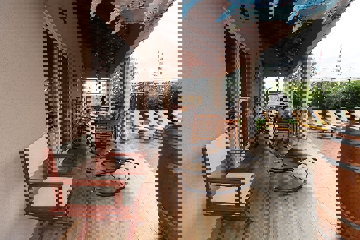 Sošići, casa indipendente con piscina