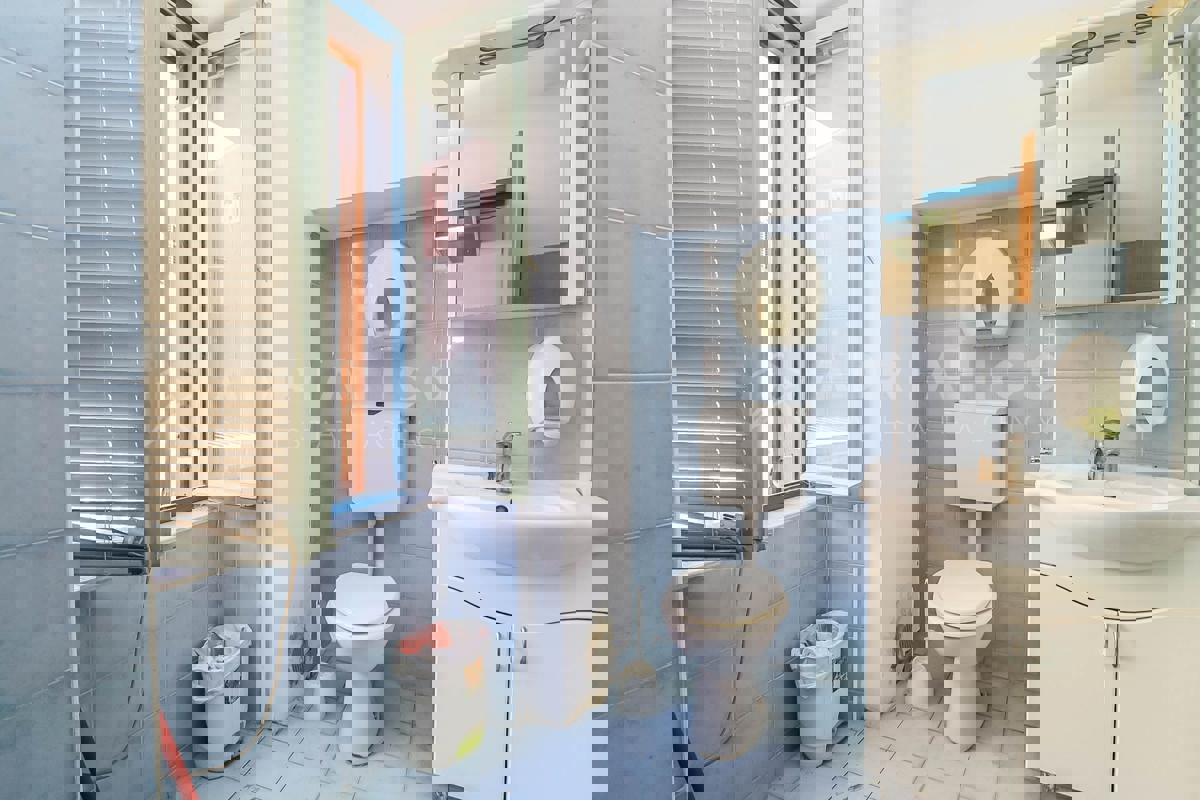 Rovigno, opportunità, appartamento in centro vicino alla piazza