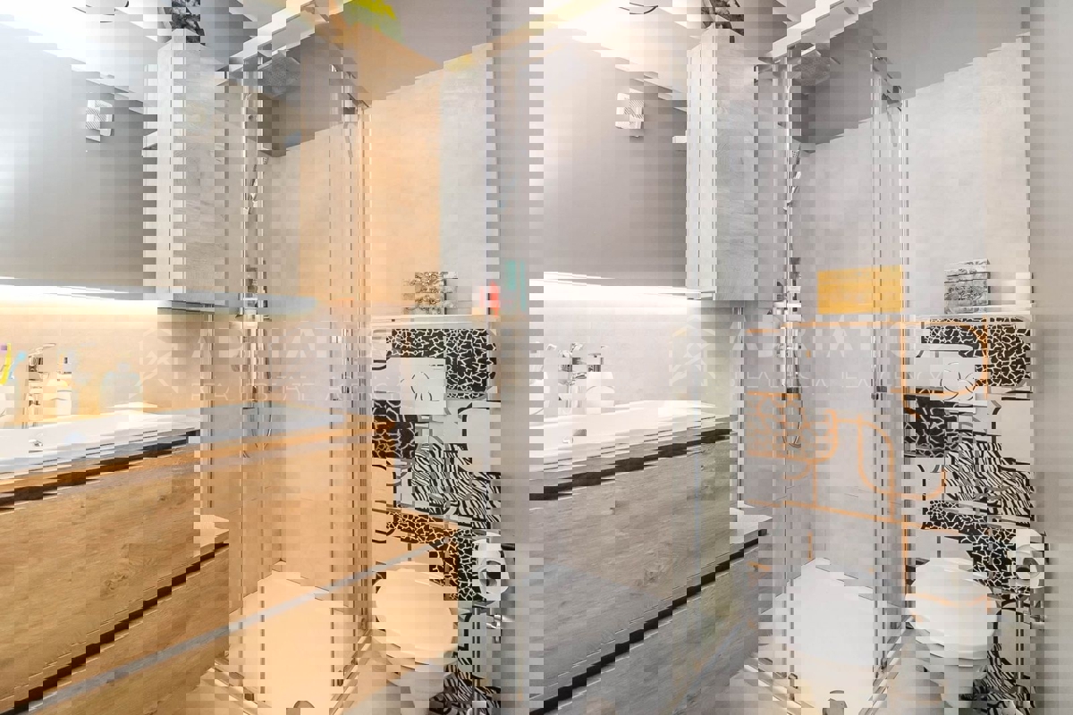 Rovigno, appartamento completamente ristrutturato in ottima posizione