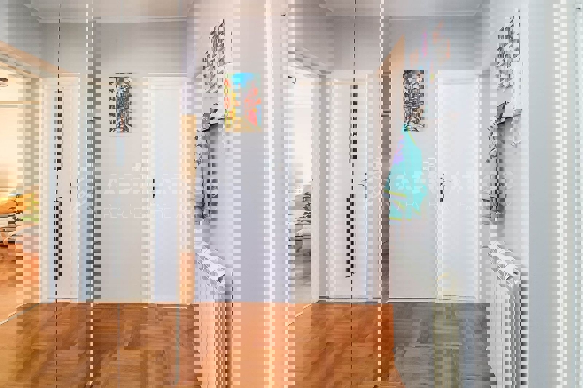 Rovigno, appartamento completamente ristrutturato in ottima posizione