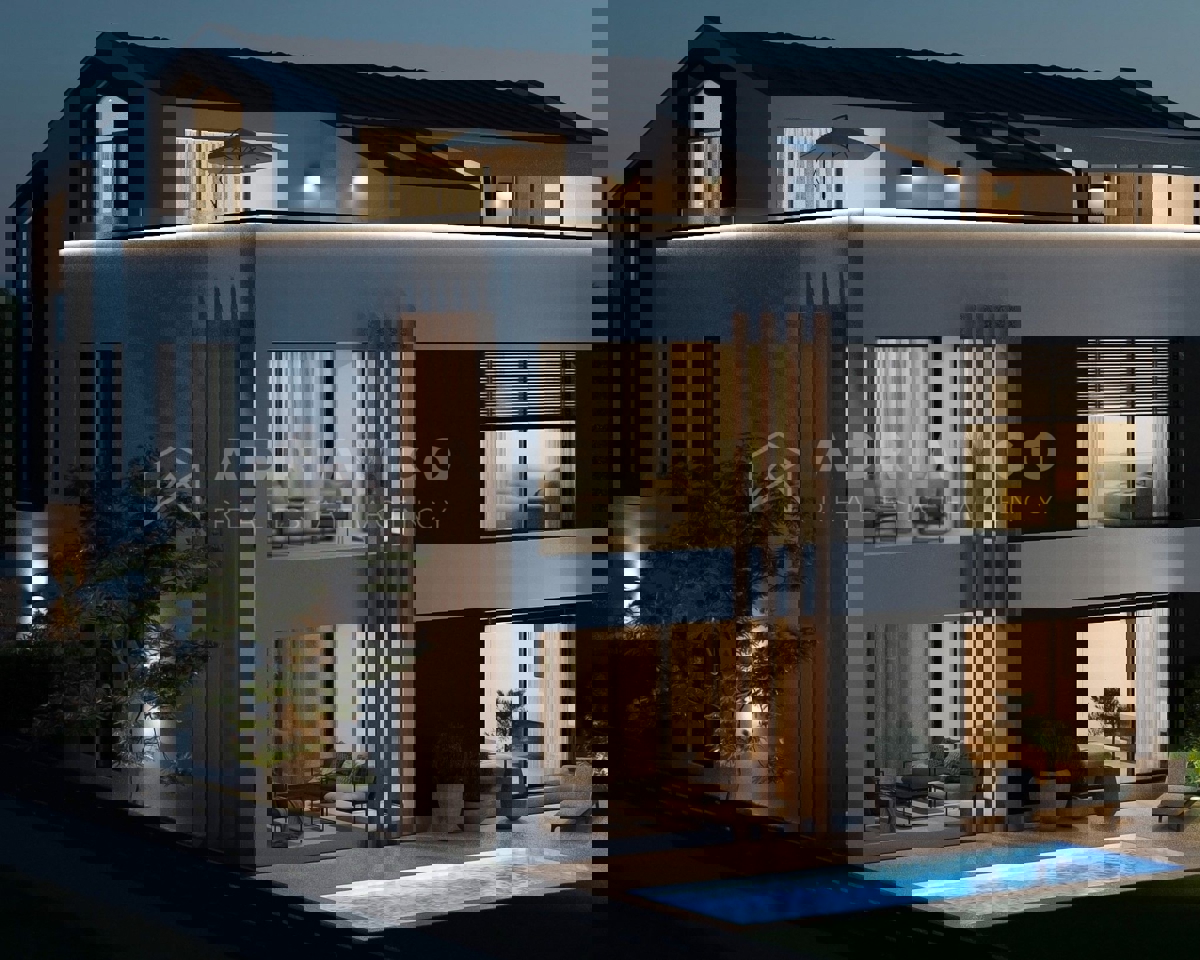 Rovigno, nuova costruzione – appartamento con giardino e piscina