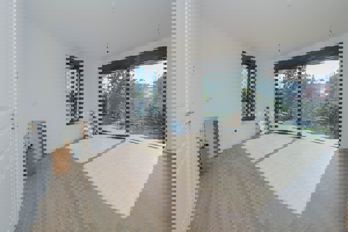 POREČ Appartamento al piano terra, 2 camere da letto