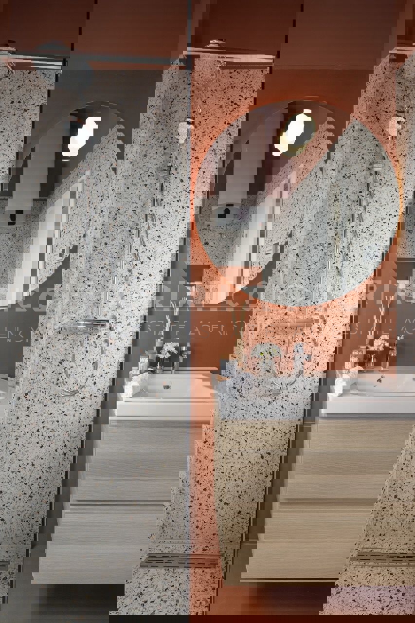 Attraente casa a schiera nuova