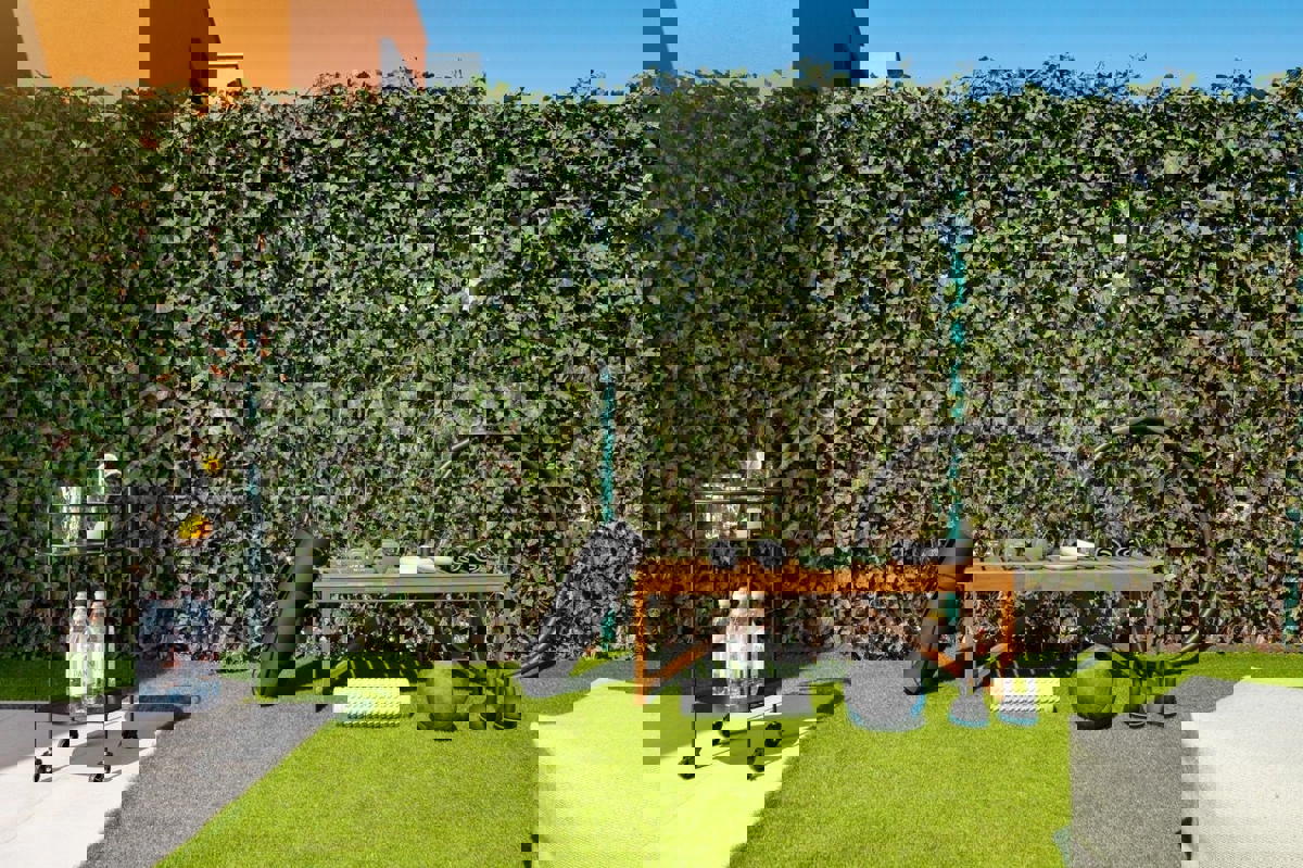 Attraente casa a schiera nuova