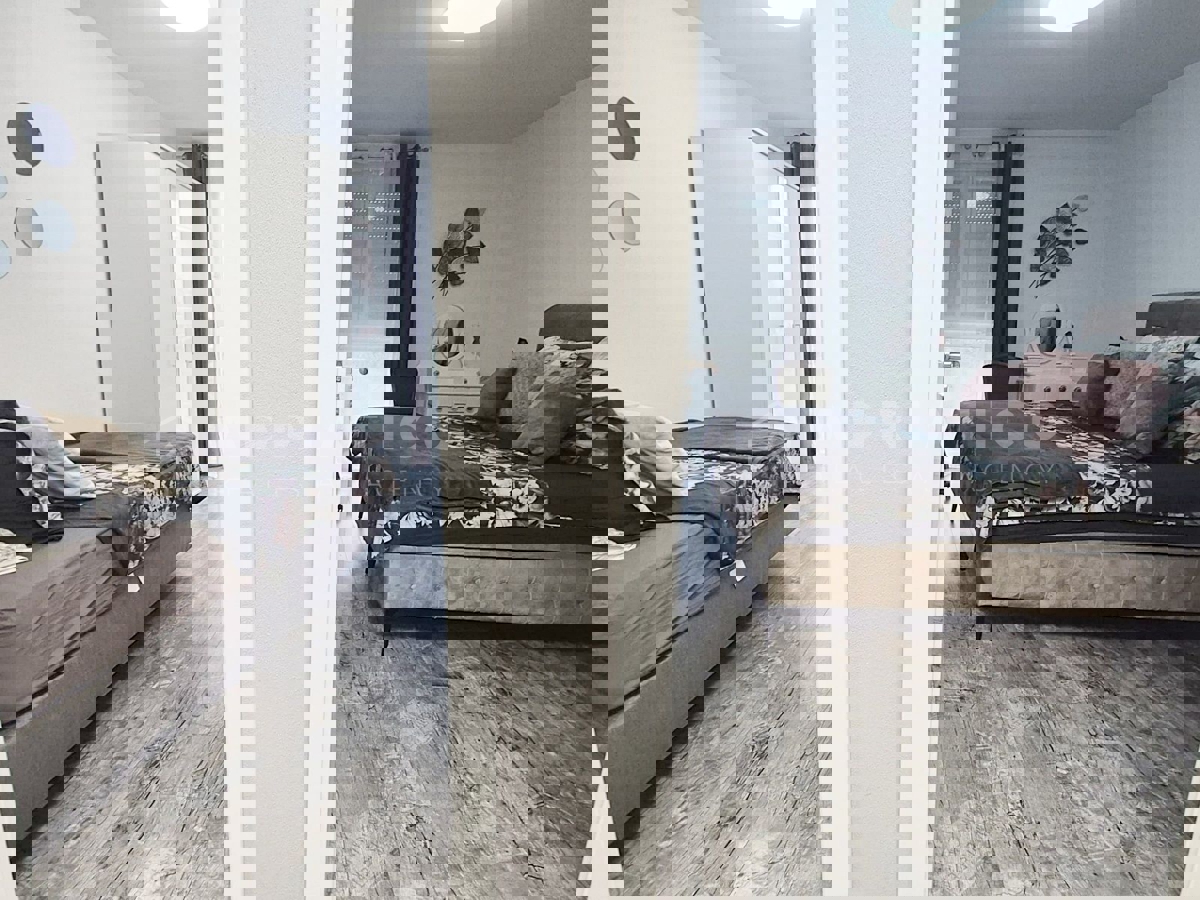 Rovigno, appartamento trilocale ristrutturato vicino al centro