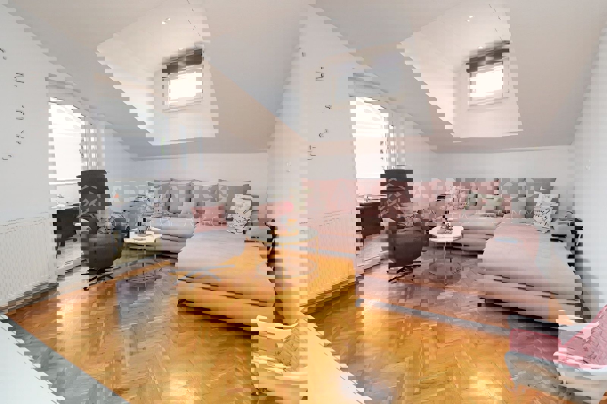 Rovinj, dintorni, appartamento bilocale e ampia terrazza