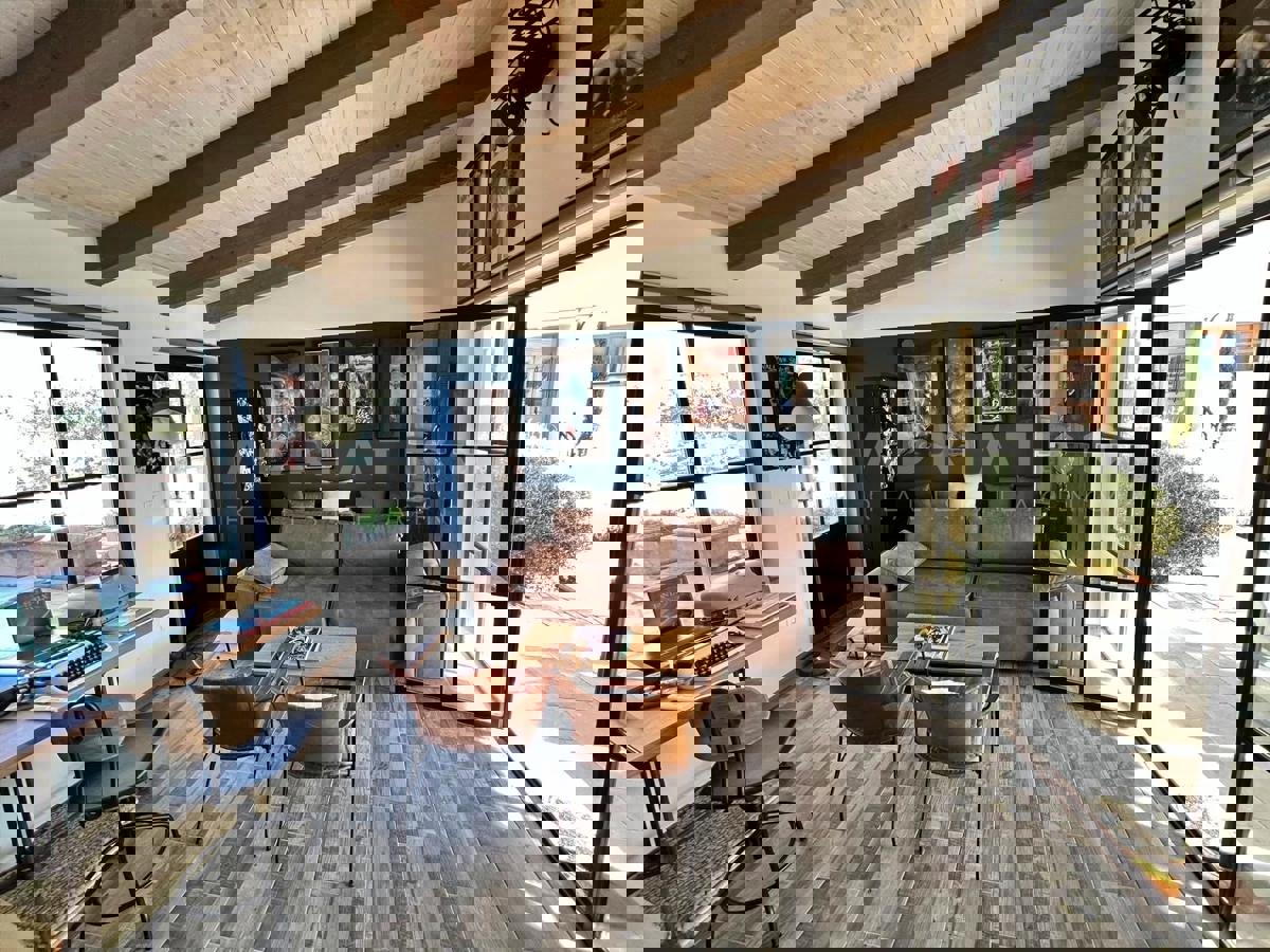 Svetvinčenat: Villa con Piscina in un Paradiso Naturale