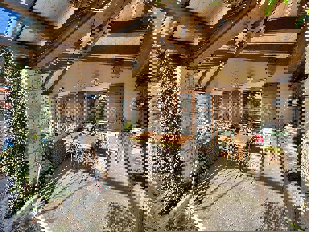 Svetvinčenat: Villa con Piscina in un Paradiso Naturale