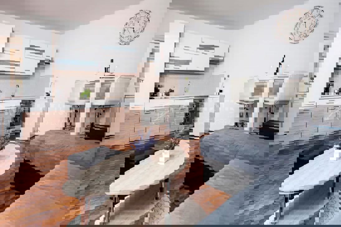 Rovigno, monolocale arredato in ottima posizione