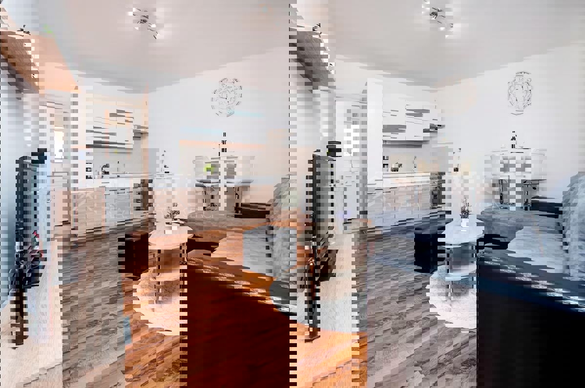 Rovigno, monolocale arredato in ottima posizione