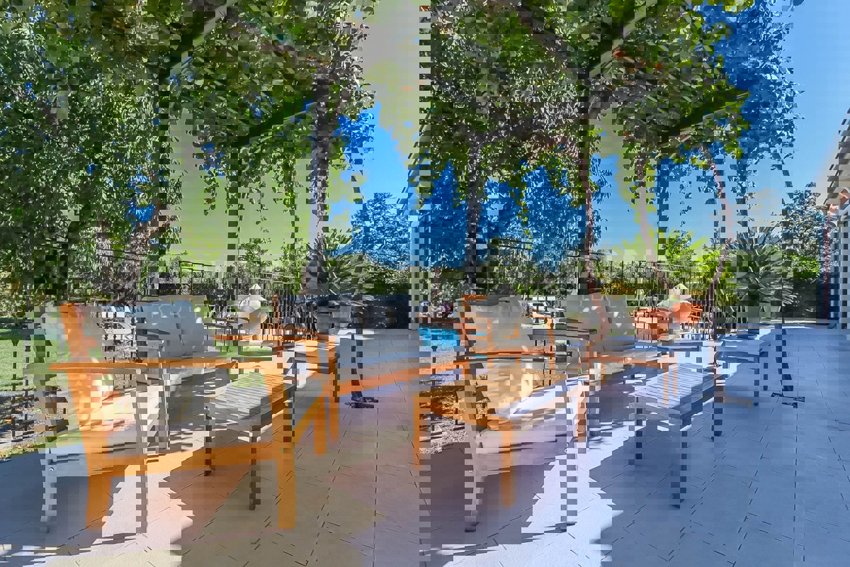 Rovigno, bella casa con ampio giardino