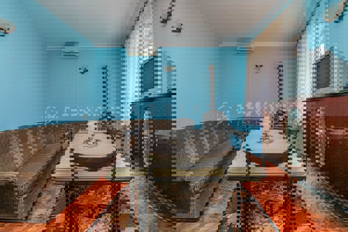 Kanfanar, casa in pietra nel centro del paese