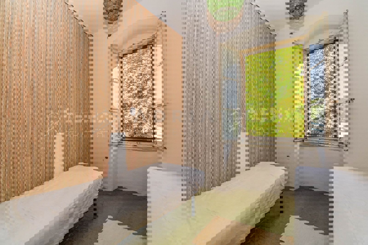 Kanfanar, casa in pietra nel centro del paese