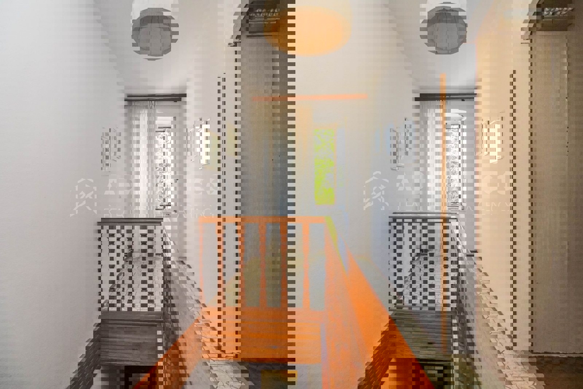 Kanfanar, casa in pietra nel centro del paese