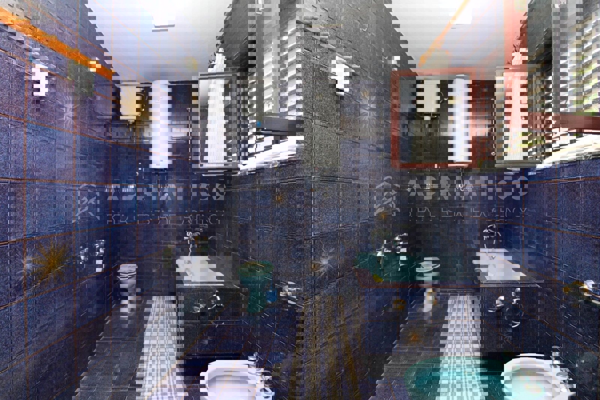 Kanfanar, casa in pietra nel centro del paese