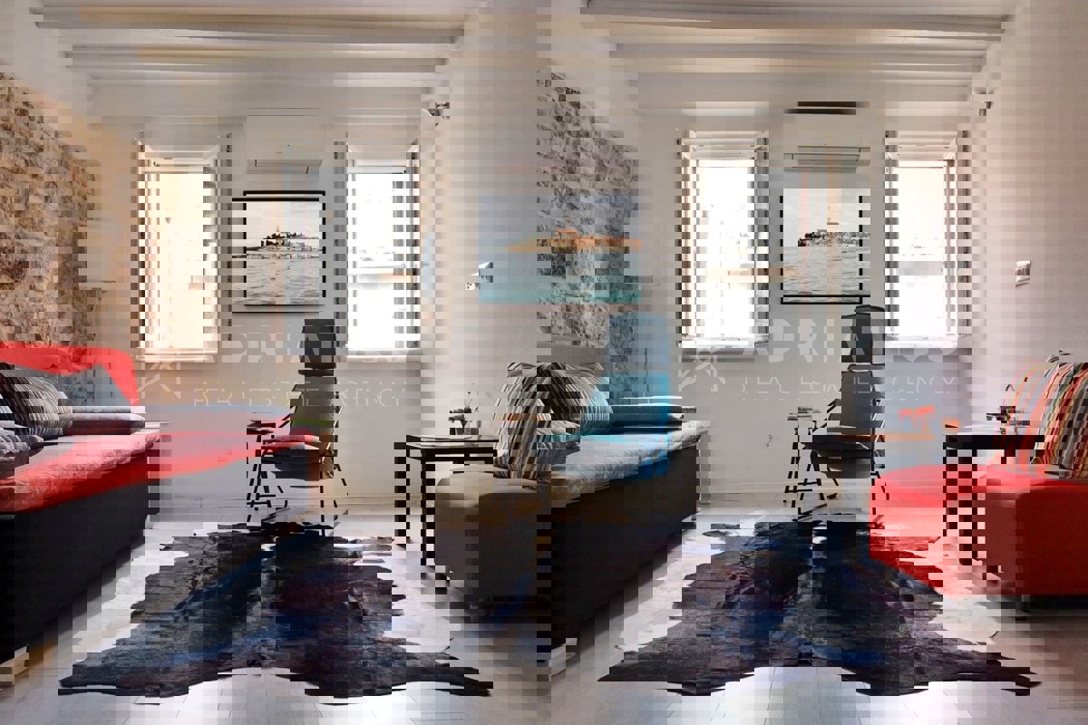 Rovigno, elegante appartamento nel centro storico