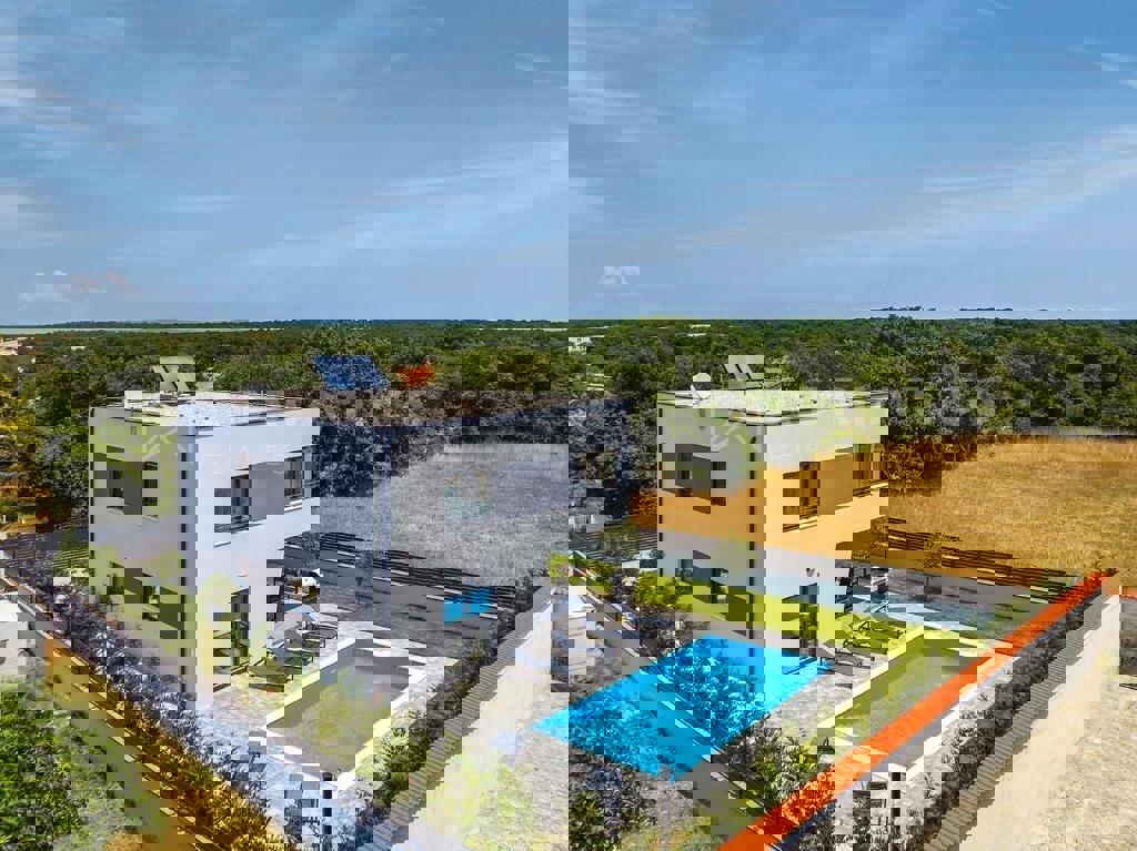 Pola, Istria – Casa di lusso in un tranquillo quartiere residenziale