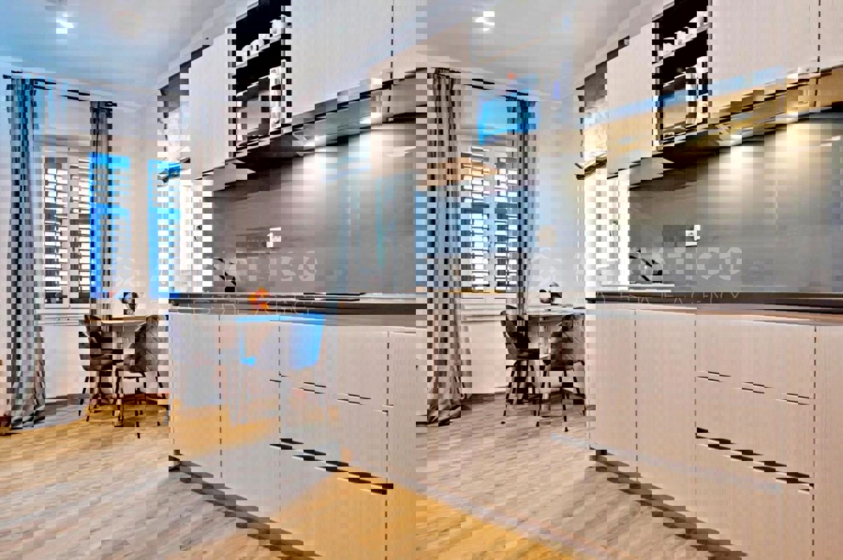 Rovigno, appartamento ben arredato nel centro storico in vendita