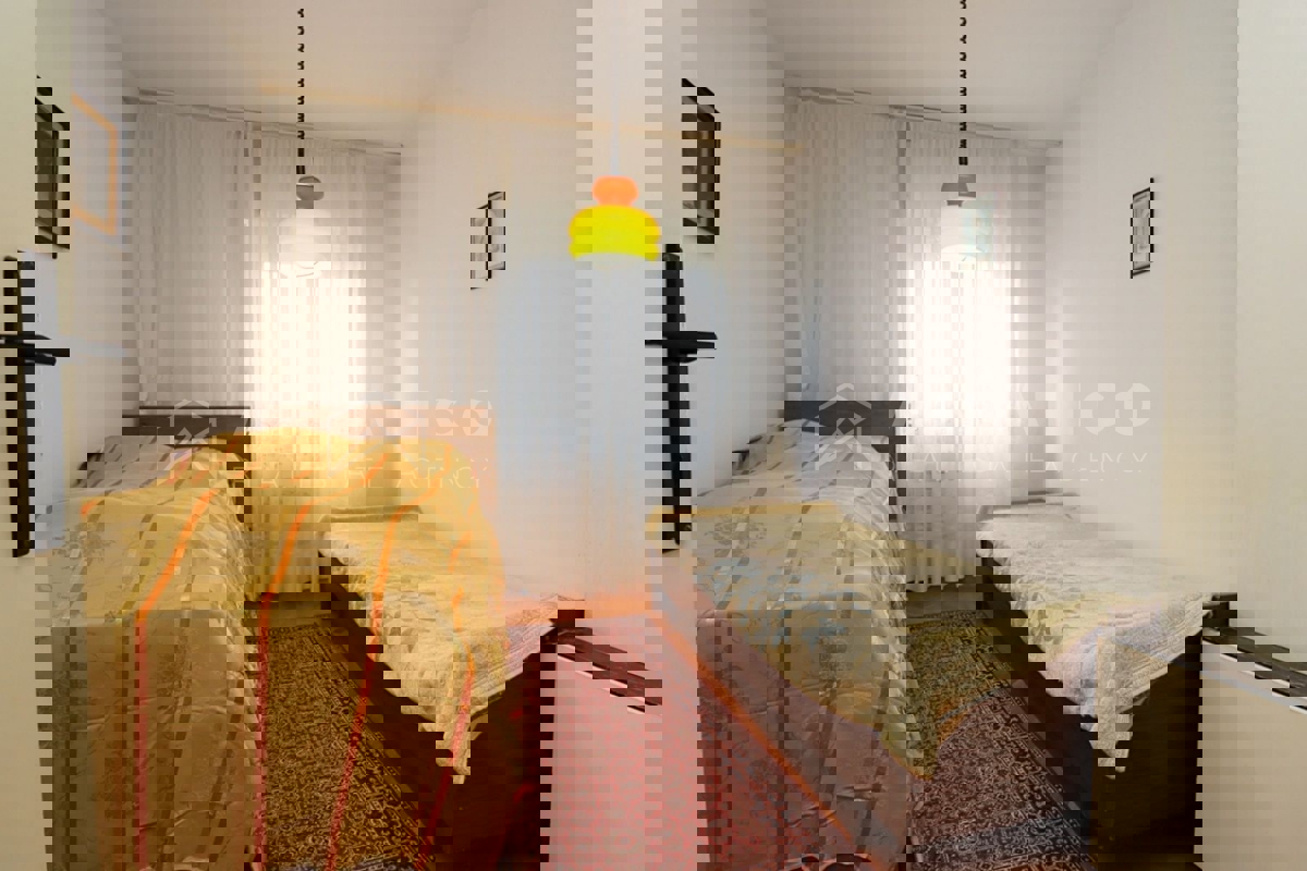 Rovigno,spazioso appartamento con due camere da letto vicino al centro