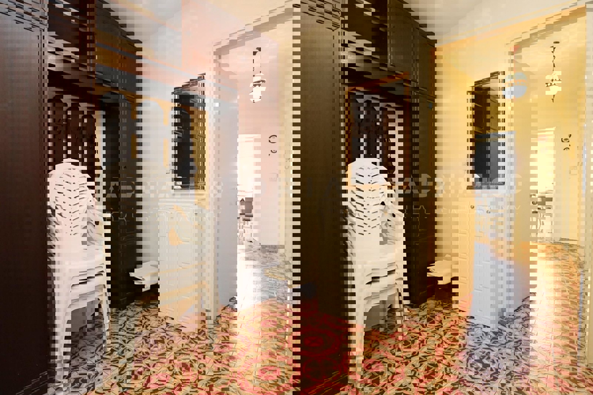 Rovigno,spazioso appartamento con due camere da letto vicino al centro